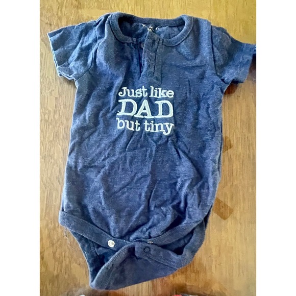 Lot of 6 Onsies 6-9 Month Boys - Picture 6 of 7